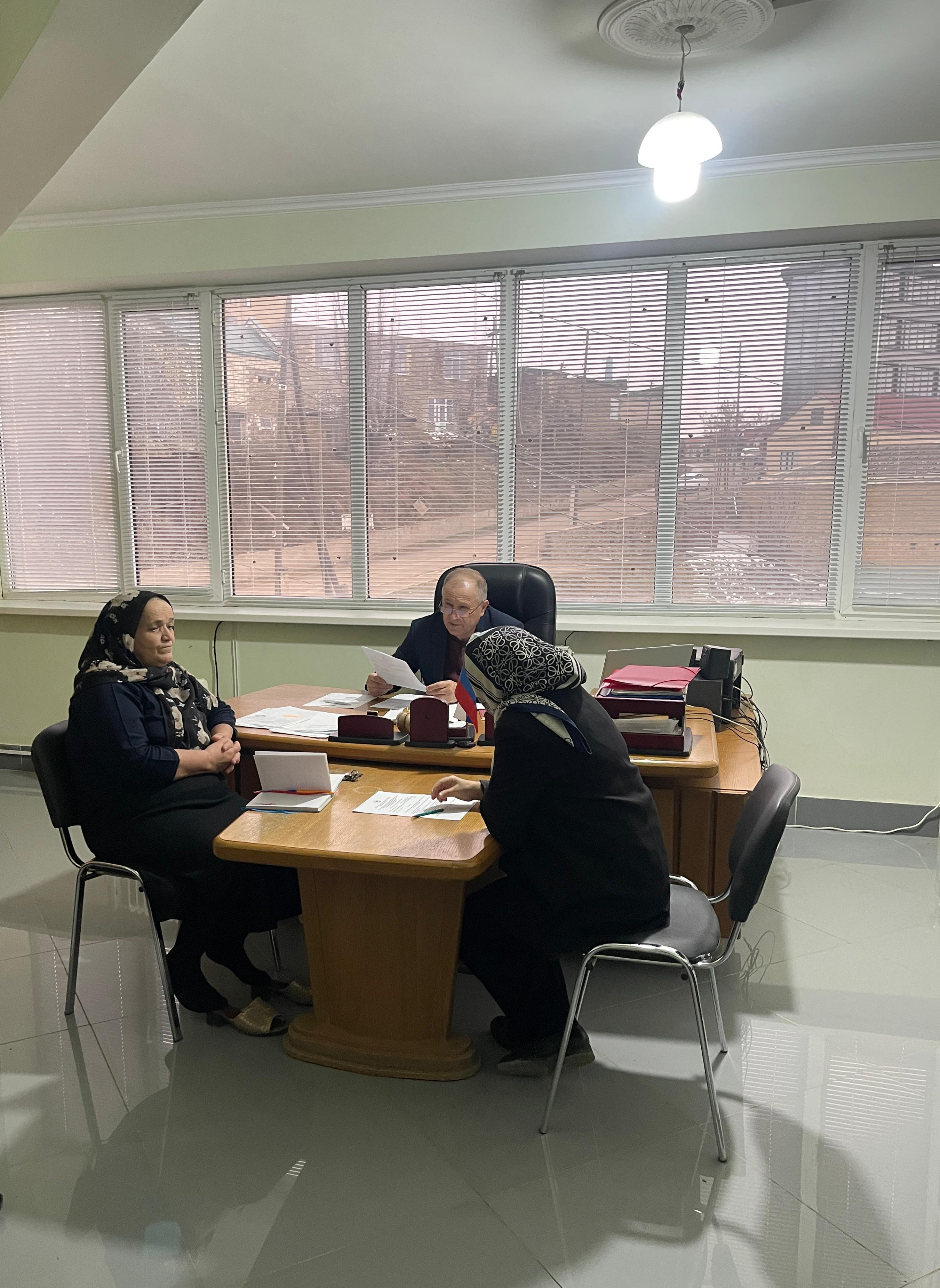 В ГКУ РД УСЗН в МО «Дахадаевский район» провели семинар-совещание на тему антикоррупционного законодательства